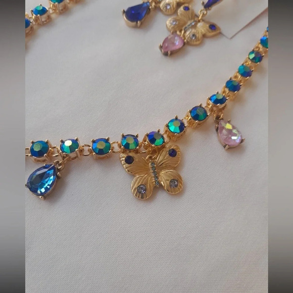 BETSEY JOHNSON ‘Buggin Out’ Butterfly Charm Necklace &. Matching Earrings NWT - Picture 9 of 13